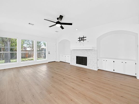 2nd image of 7606 Harbor Dr