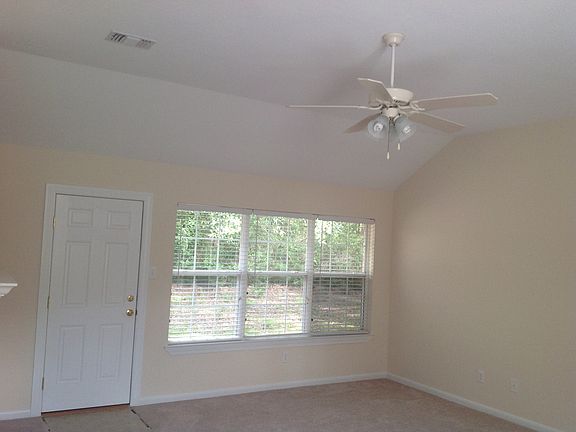 2nd image of 1705 White Oak Ln
