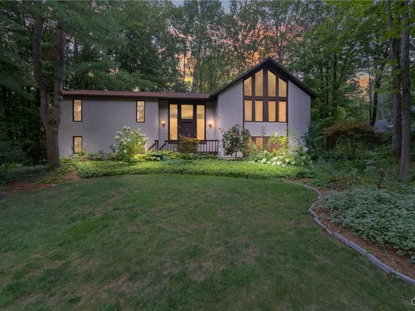 3115 Darting Bird Ln, Baldwinsville, NY 13027