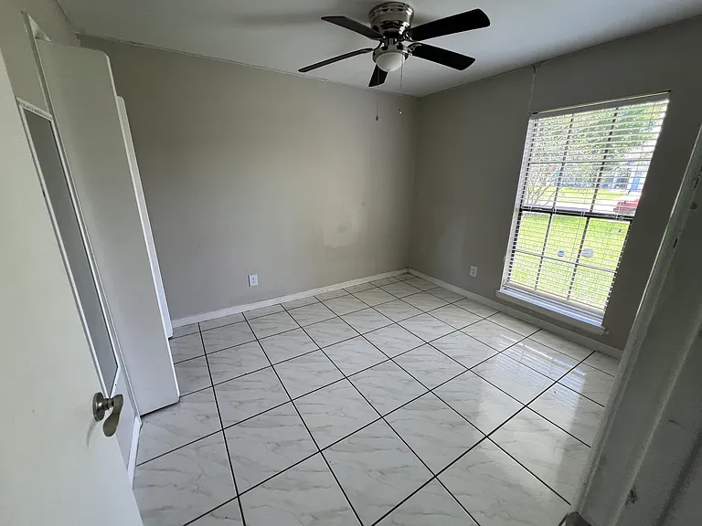 1315 Bradwell Dr — Photo 11