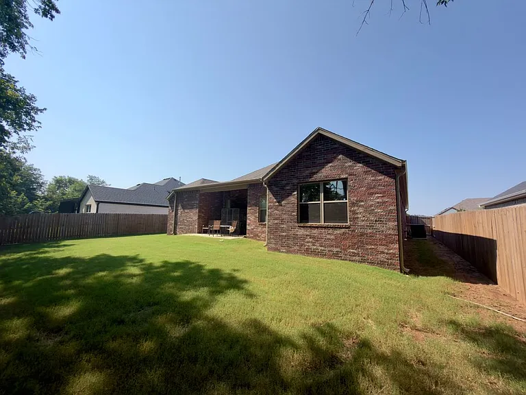 3009 E Coolridge St — Photo 20