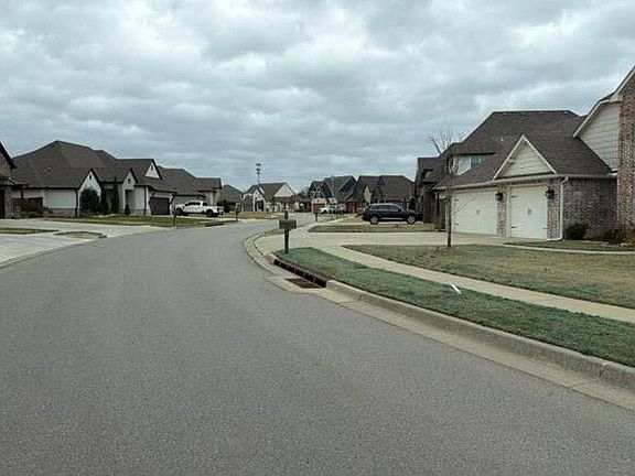 5th image of 14298 S College Ave