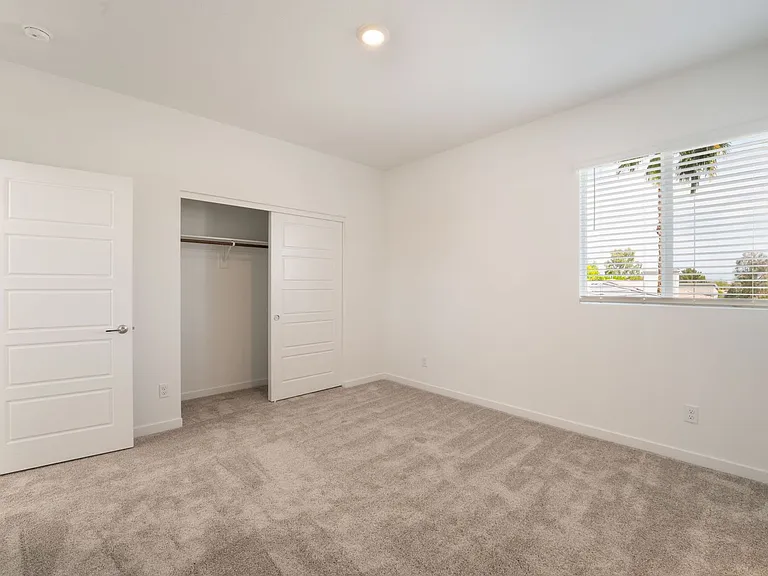 4136 Paragon Crest Ct — Photo 19