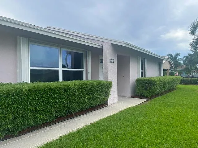 3 bed, 2.0 bath, 1268 sqft, $2,800 — Photo 2