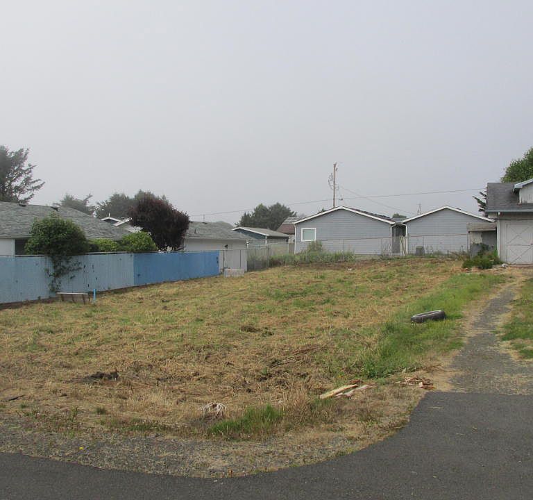 1st image of 281 Marine Dr