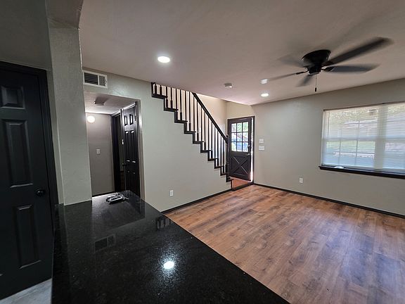 2nd image of 641 Redstone Ave