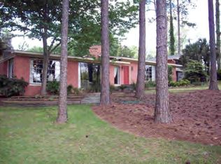 906 Alabama St, Broxton, GA 31519