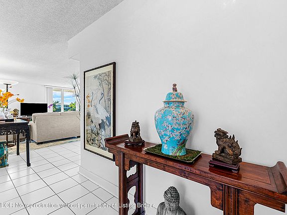 2nd image of 3575 S Ocean Blvd #2000