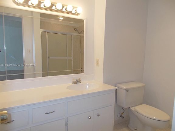 4th image of 800 West Ave APT 436