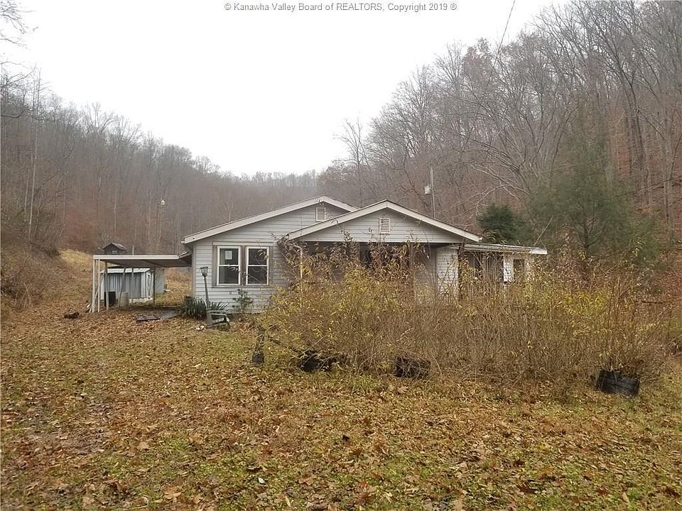 1st image of 200 Sanders Ln
