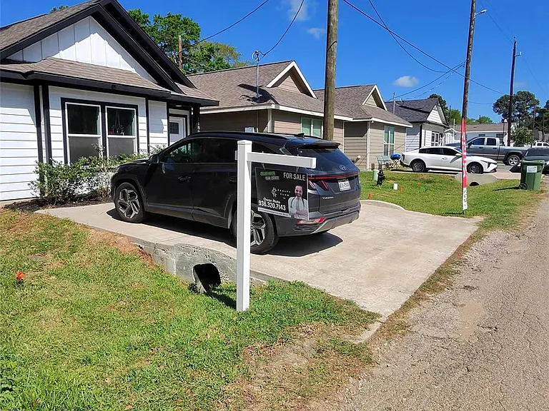 11891 Nelwood St — Photo 18