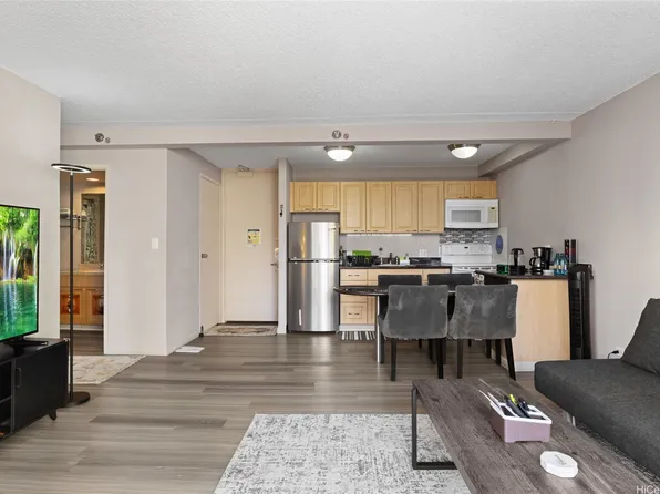 229 Paoakalani Ave #902, Honolulu, HI 96815