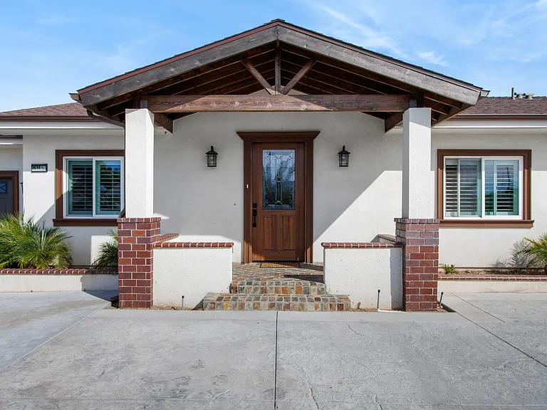 Cypress Ave — Photo 7