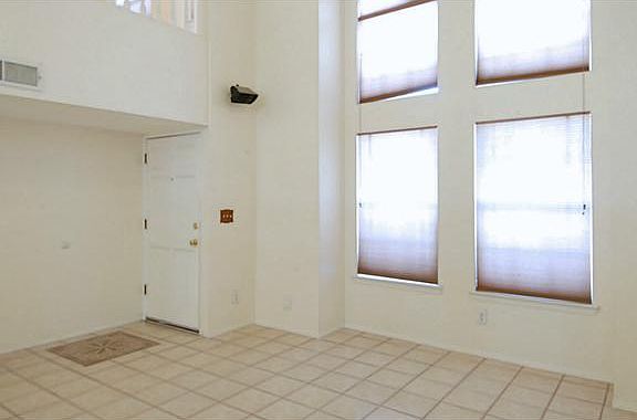 2nd image of 4512 Loma Grande Dr