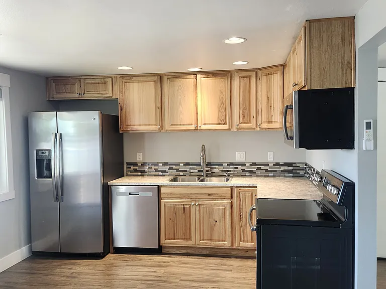 2503 Main St SE #1 — Photo 6