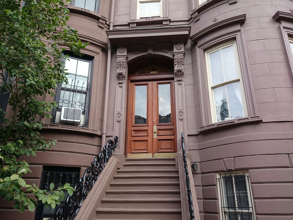 2nd image of 523-523A Columbus Ave Unit A
