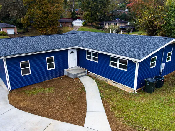 1925 Barrett Dr, Fort Oglethorpe, GA 30742