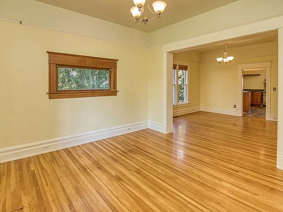 2nd image of 329 Juniper St