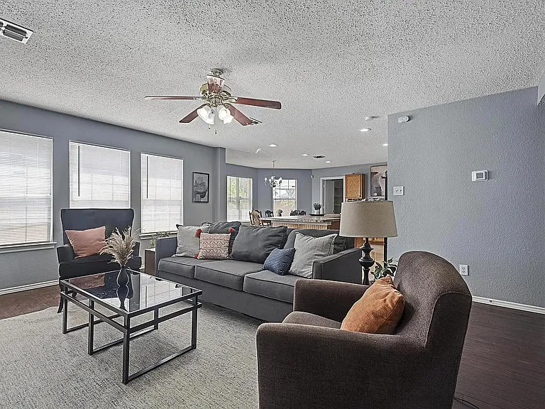 Mainsail Ln — Photo 2