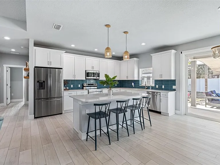 13 Lemay Pl — Photo 16