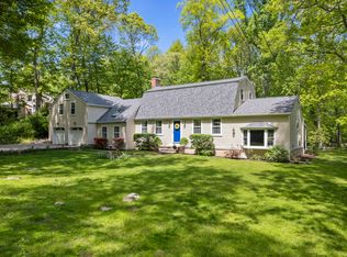 24 Browns Ln, Old Lyme, CT 06371