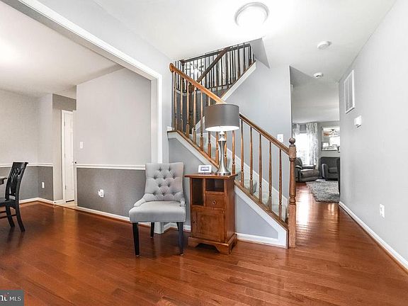 4th image of 21117 Marigold St