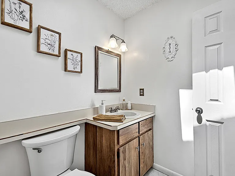 4 Zanzibar Balsan Ct — Photo 35