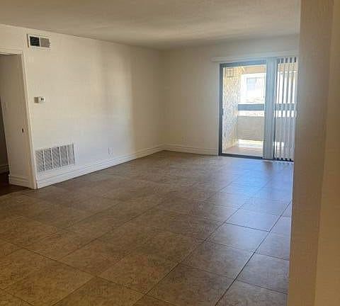 4th image of 3825 E Camelback Rd Unit 263