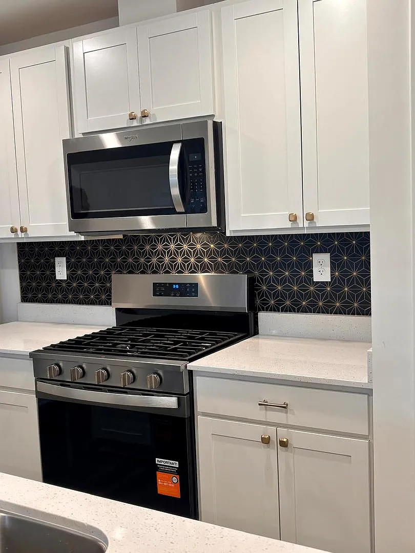 3 bed, 2.5 bath, 1543 sqft, $2,650 — Photo 4
