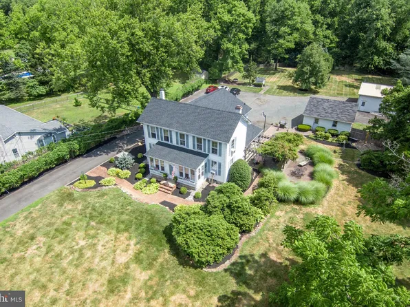 240 Federal City Rd, Pennington, NJ 08534