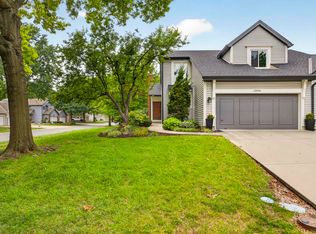 12044 Hemlock St, Overland Park, KS 66213