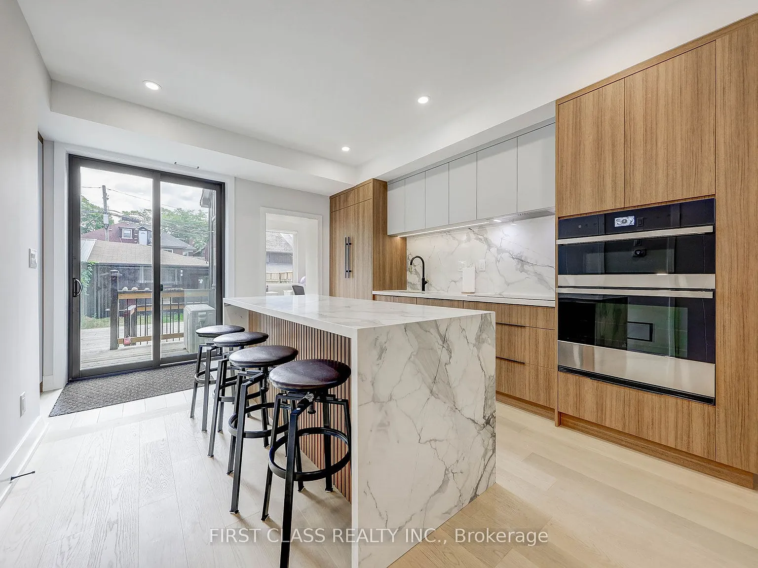 1 bed, $2,650 — Photo 2