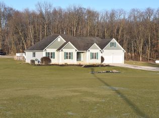4880 Vanatta Rd, Centerburg, OH 43011
