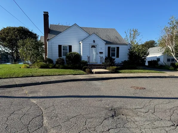 12 Pond View Rd, Lynn, MA 01904