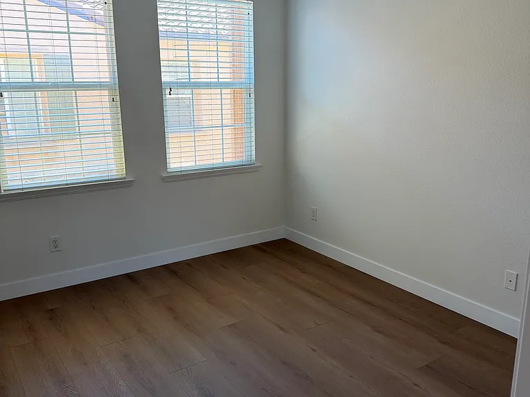 13005 La Porta Point — Photo 12