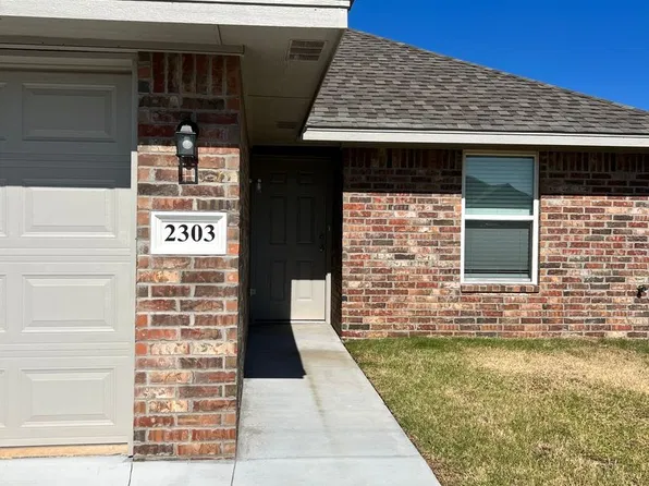 2303 S Black Hawk St, Stillwater, OK 74074
