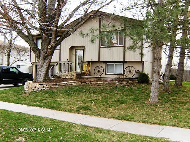 2nd image of 103 Wagon Train Ave