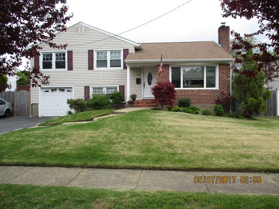 1st image of 104 Chester Ave