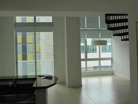 2nd image of 300 S Biscayne Blvd APT 428