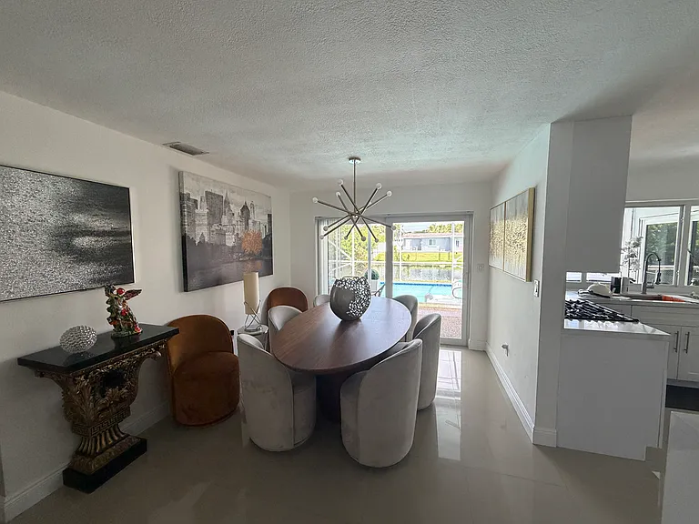 8085 NW 21st St — Photo 11