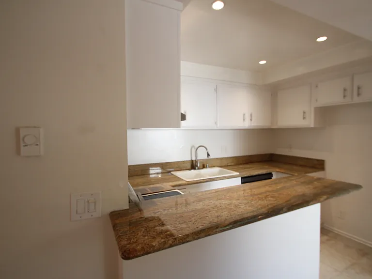 1724 Montana Ave #5 — Photo 8