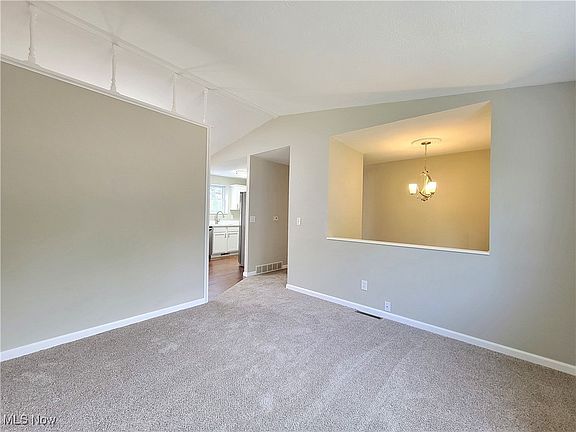 5th image of 364 Captain Ames Dr