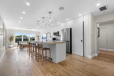 121 The Promenade, #122