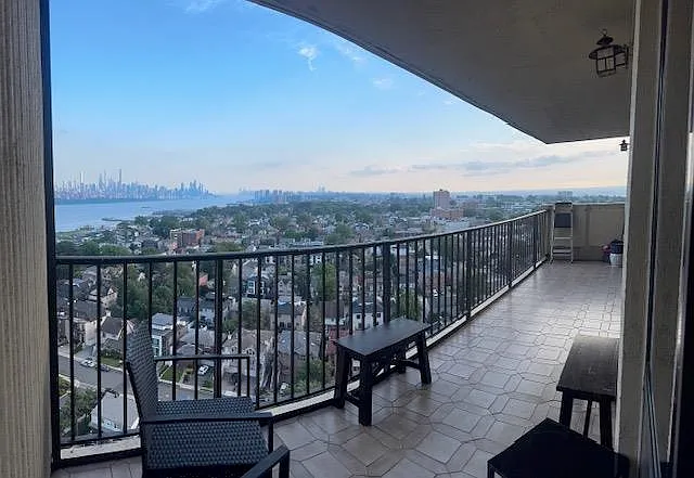 200 Winston Dr #2019 — Photo 9