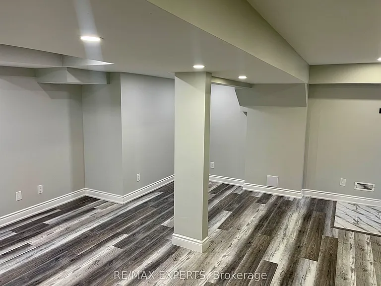 41 Sugarcane Ave W — Photo 14