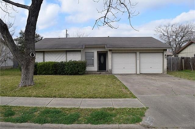 1st image of 1204 Lawnmont Dr