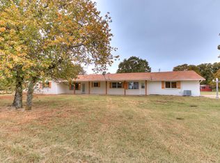 15300 Walker Rd, Shawnee, OK 74801