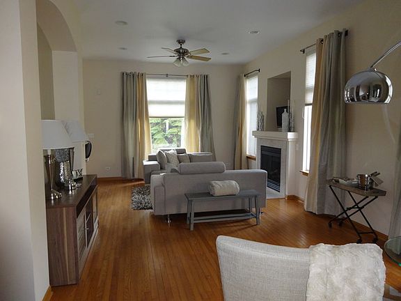 4th image of 3369 Rosecroft Ln #3369