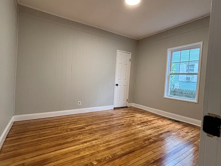 33 Woodford St #1 — Photo 10