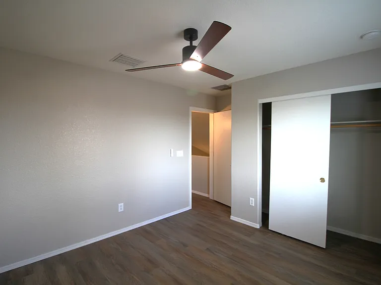 2475 W Waterway Pl — Photo 8